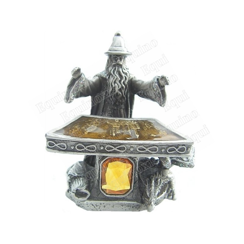 Magician pewter figurine – Magicien standing in front of his altar