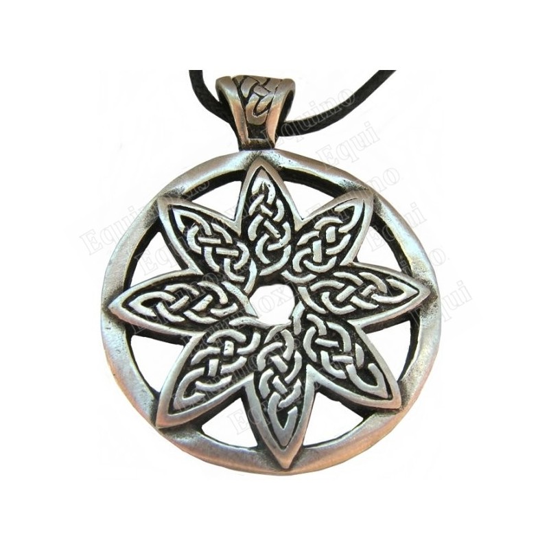 Celtic pendant – Flower