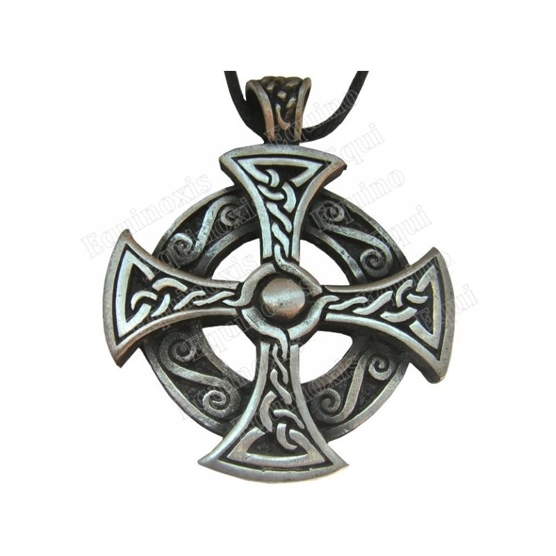 Celtic pendant – Celtic cross 9