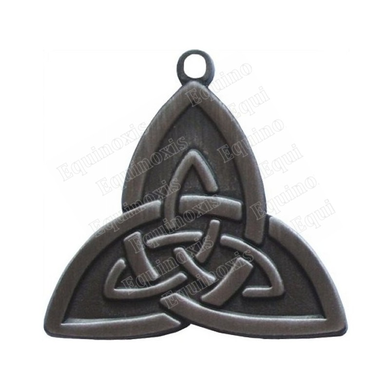 Celtic pendant – Triquetta – Antique silver