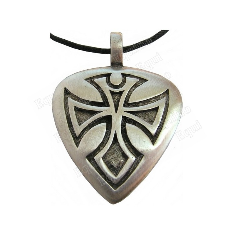 Heart pendant – Cross